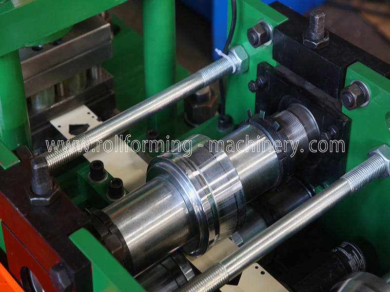 Boltless Rivet Shelving Roll Forming Machine